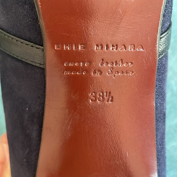 Chie Mihara Suede Round toe pumps Mary-Jane strap
Sz 38.5/8 made in Spain - Picture 3 of 6